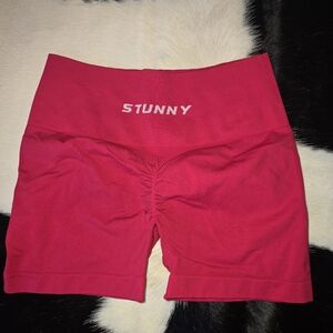 NEW Stunny Women's Hot Pink Gym Shorts Sz Small